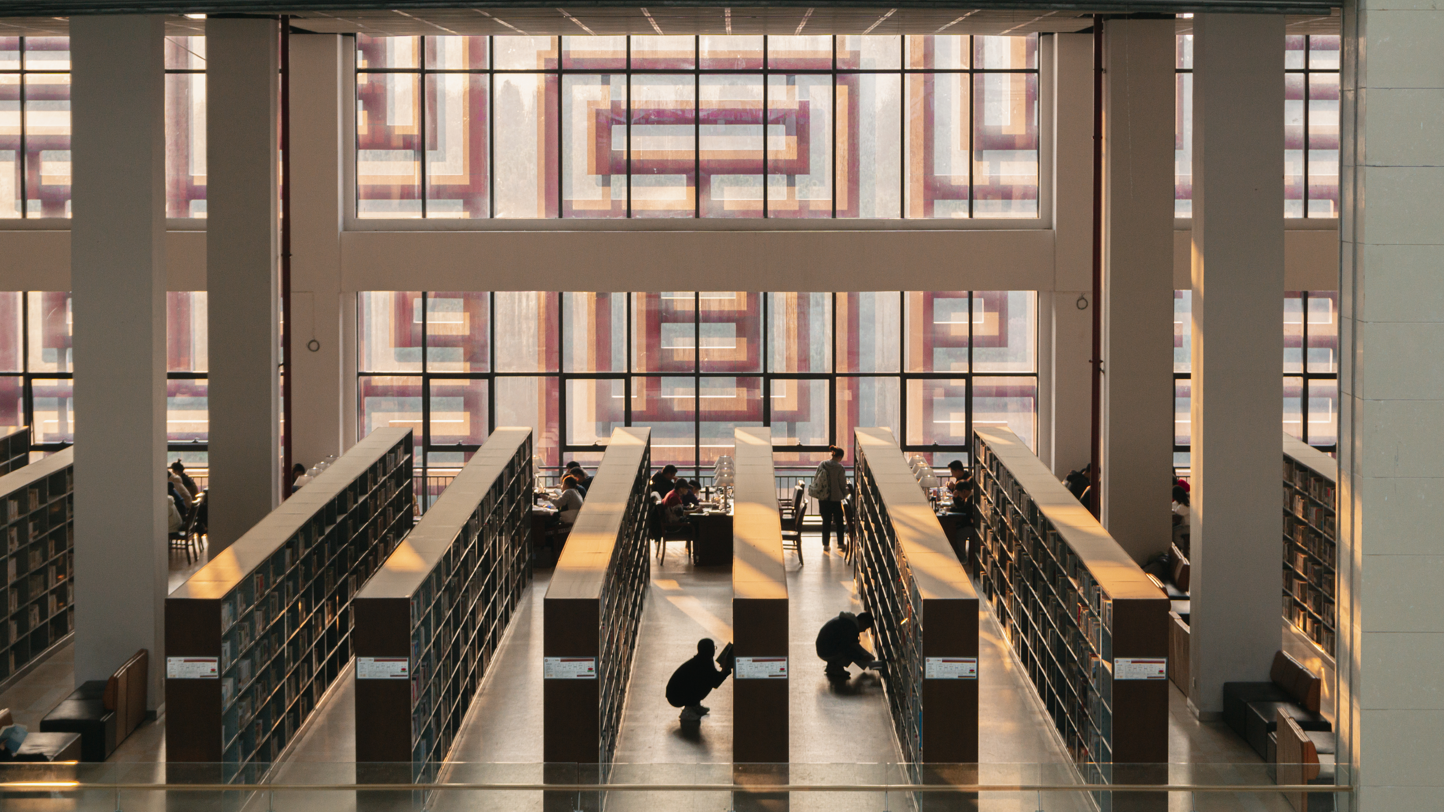 《细嗅书香》杨吉珩